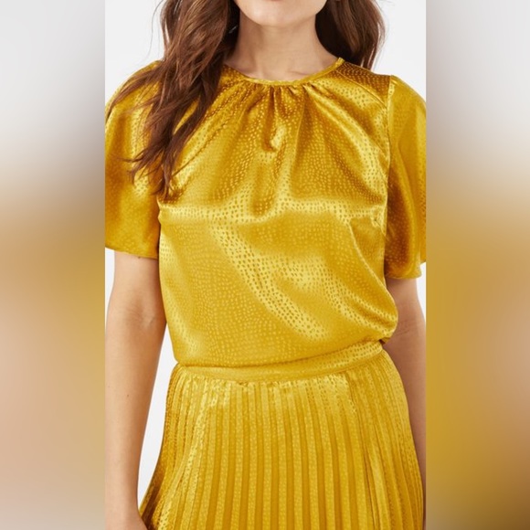 Chartuse skirt & blouse set - Picture 4 of 4